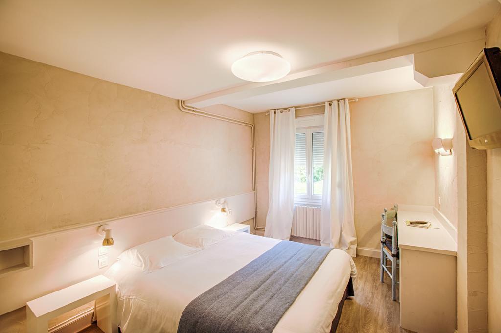 Logis Hotel Restaurant L'Ile De Sees Macé Kültér fotó